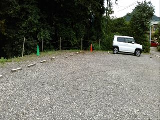 秋川渓谷テラスサイトの駐車場